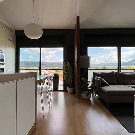 Atico De Diseno Con Terraza En El Centro De Olot Apartment ภายนอก รูปภาพ