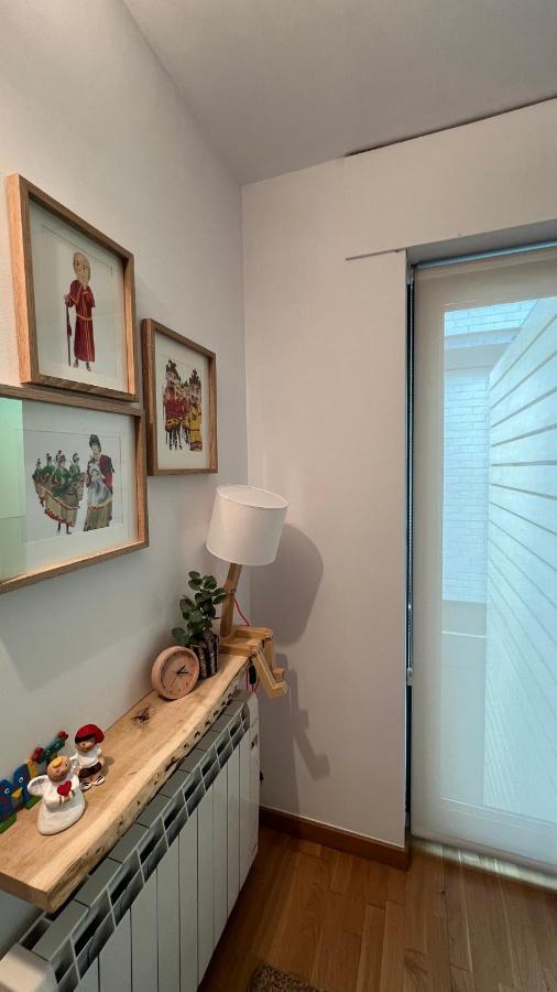 Atico De Diseno Con Terraza En El Centro De Olot Apartment ภายนอก รูปภาพ