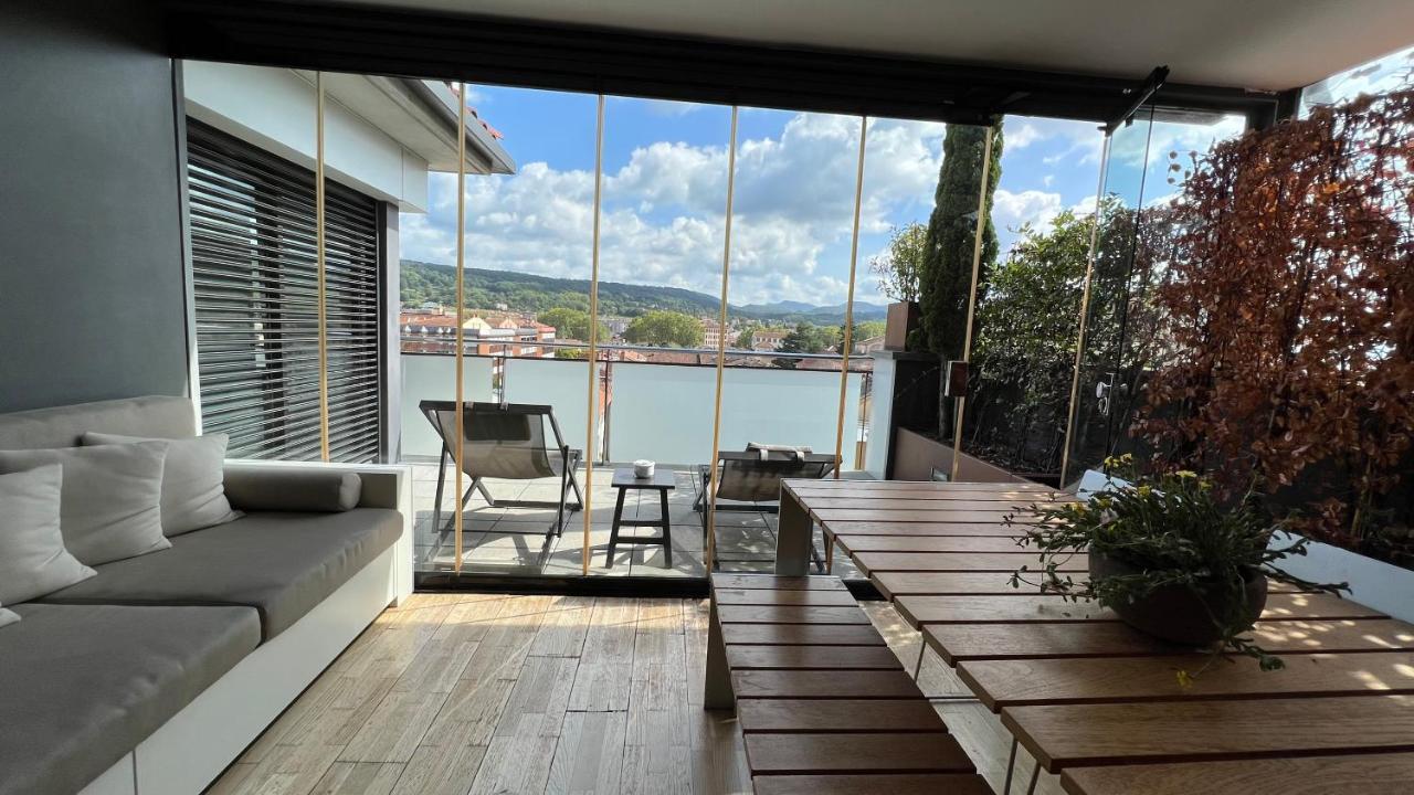 Atico De Diseno Con Terraza En El Centro De Olot Apartment ภายนอก รูปภาพ