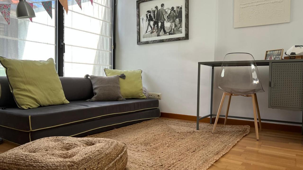Atico De Diseno Con Terraza En El Centro De Olot Apartment ภายนอก รูปภาพ